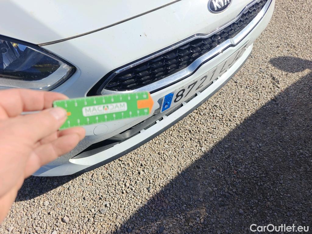  KIA  Cee'd KIA Ceed / 2018 / 5P / berlina con portón 1.0 T-GDi 74kW (100CV) Drive (CX) #15