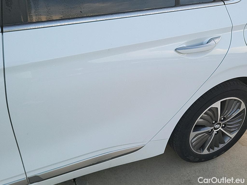  Hyundai   Ioniq HYUNDAI / 2019 / 5P / berlina con portón 1.6 GDI PHEV Tecno DCT #11