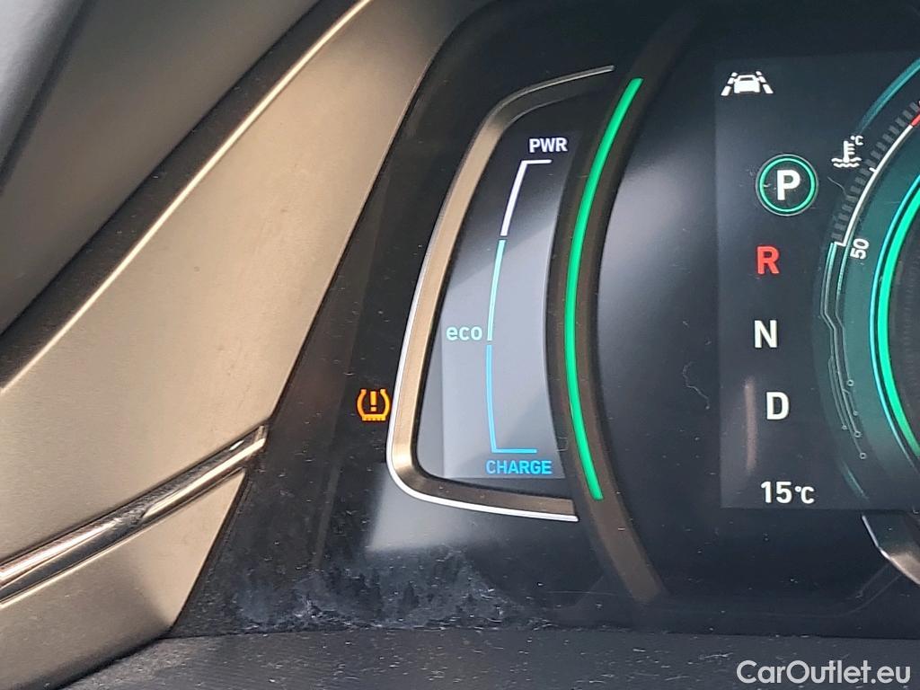  Hyundai   Ioniq HYUNDAI / 2019 / 5P / berlina con portón 1.6 GDI PHEV Tecno DCT #19