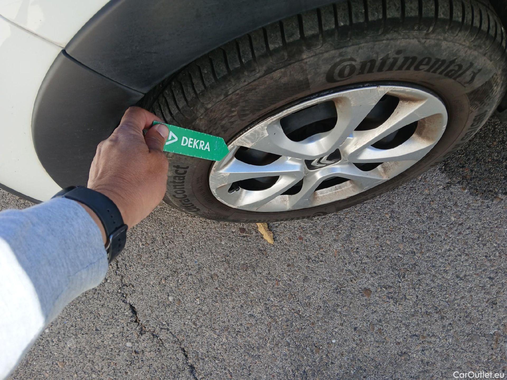  Citroen  C3 CITROEN  / 2016 / 5P / berlina con portón BlueHDi 73KW (100CV) S&S FEEL #7