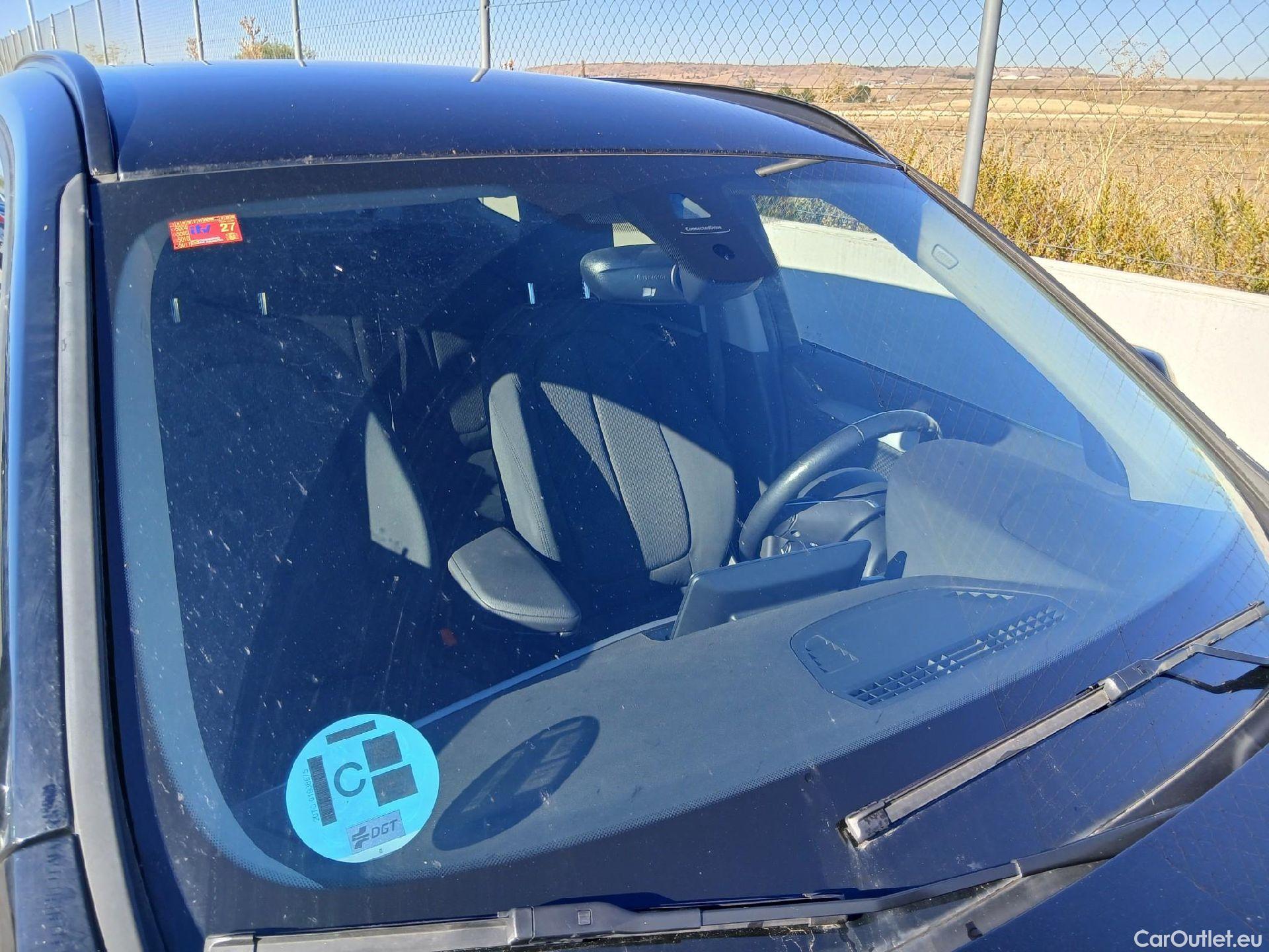 Bmw  X1 BMW  / 2019 / 5P / todoterreno sDrive18dA Corporate #7