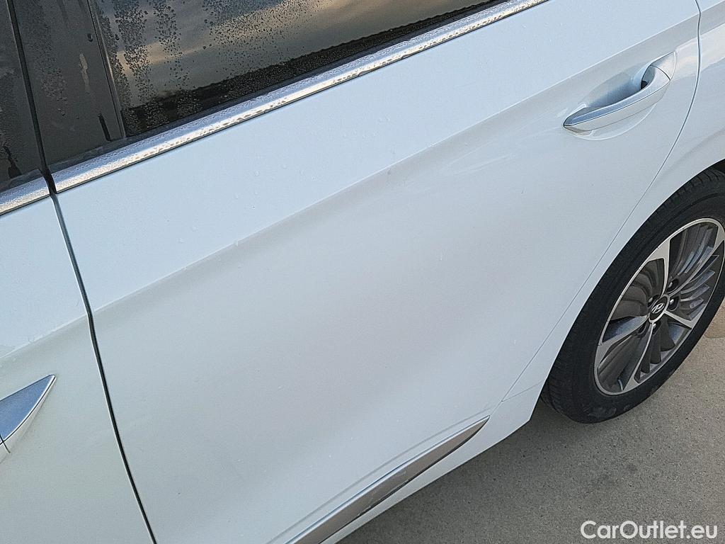  Hyundai   Ioniq HYUNDAI / 2019 / 5P / berlina con portón 1.6 GDI PHEV Tecno DCT #5