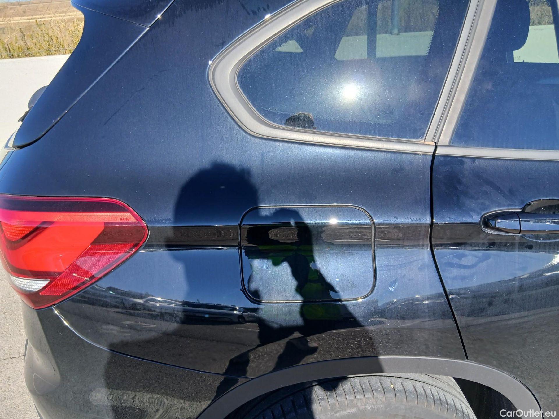 Bmw  X1 BMW  / 2019 / 5P / todoterreno sDrive18dA Corporate #24