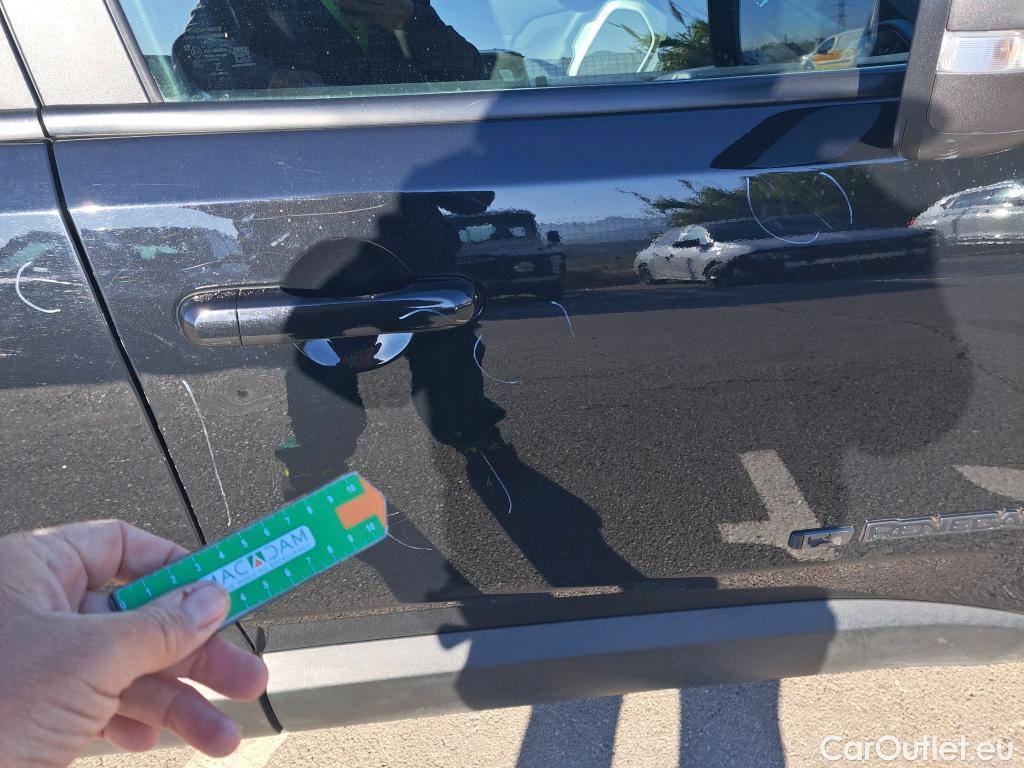 Jeep  Patriot JEEP Renegade / 2014 / 5P / todoterreno 80 Aniversario 1.0G 88kW (120CV) 4x2(SP) #17