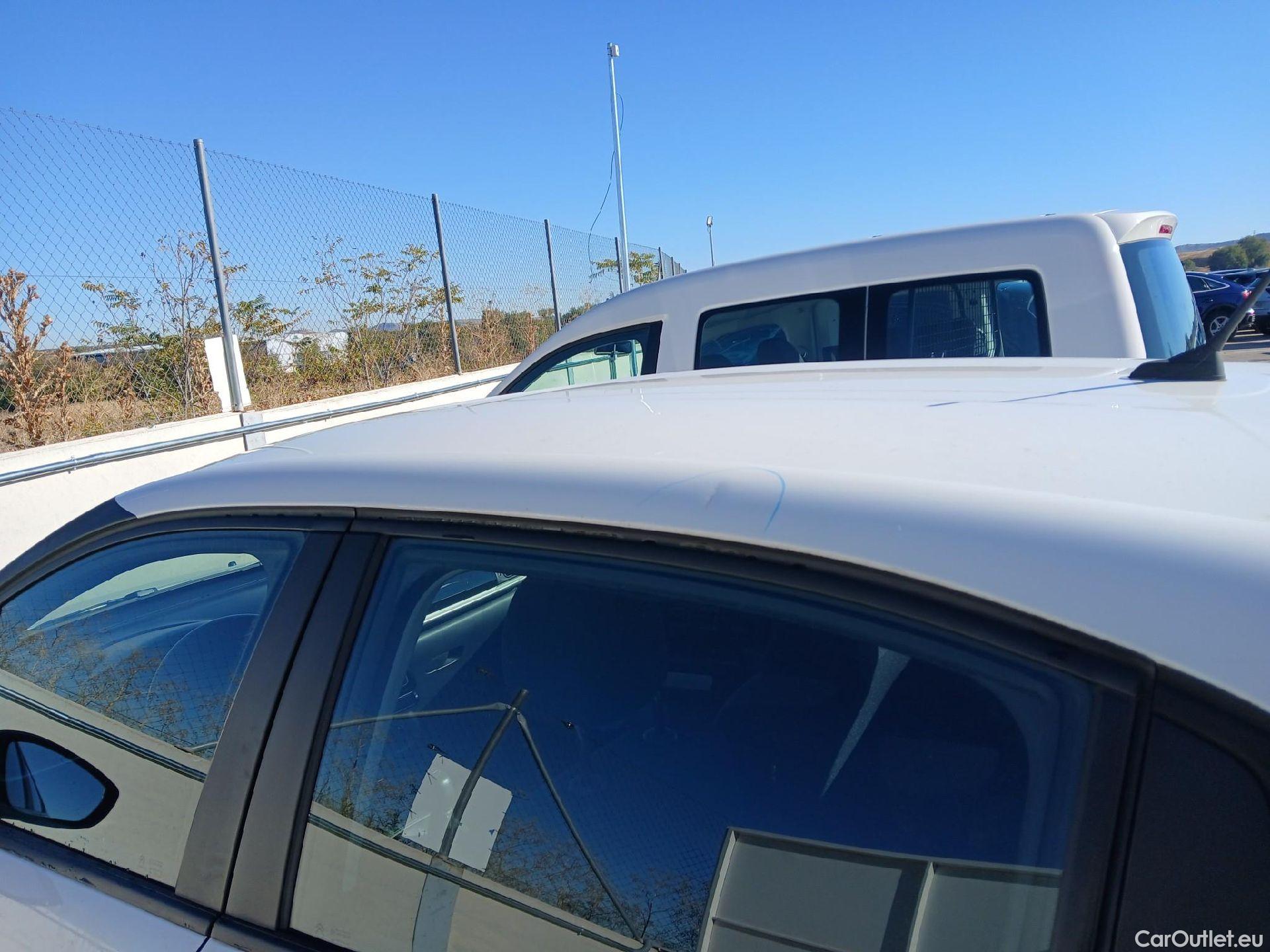  Citroen  C3 CITROEN  / 2016 / 5P / berlina con portón BlueHDi 73KW (100CV) S&S FEEL #23