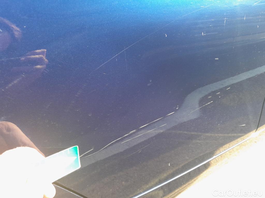  Bmw  Serie 1 BMW  / 2015 / 5P / berlina con portón 116d #17