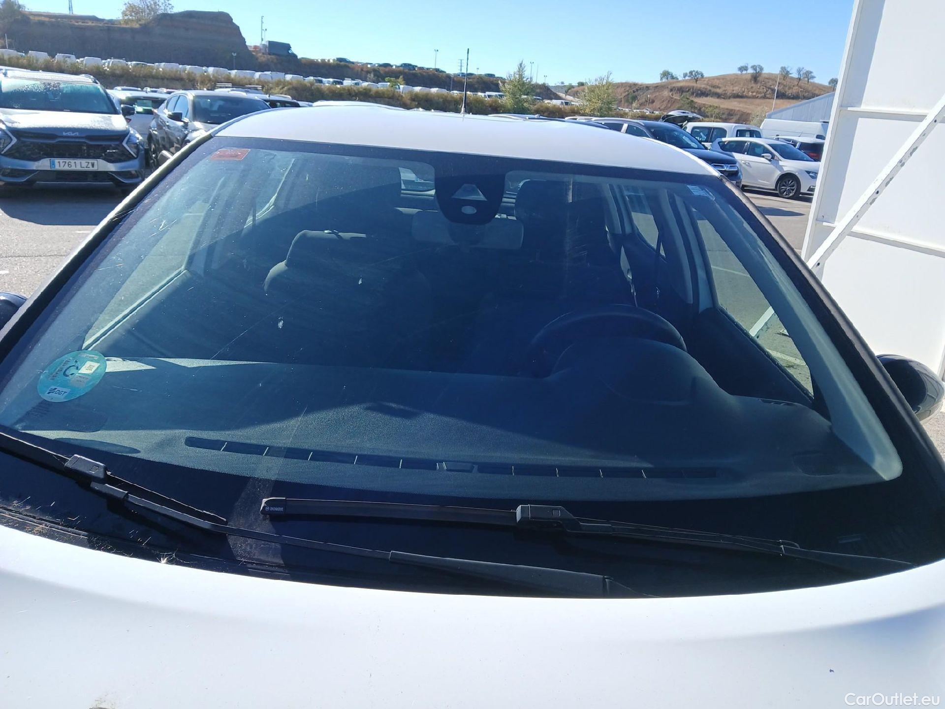  Citroen  C3 CITROEN  / 2016 / 5P / berlina con portón BlueHDi 73KW (100CV) S&S FEEL #18