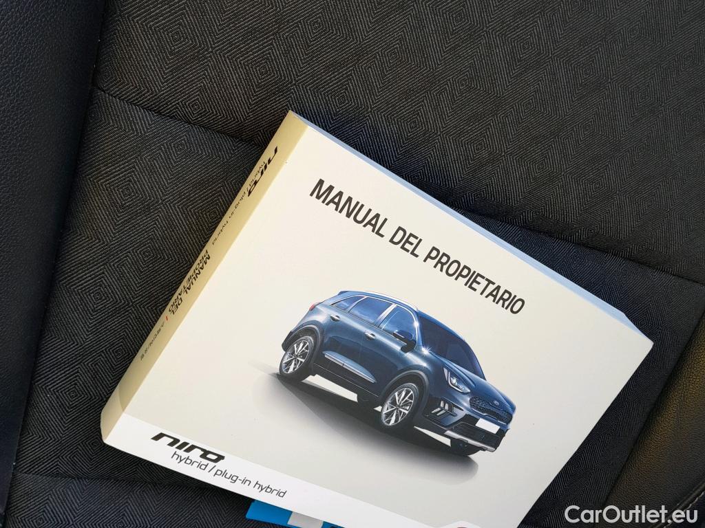  KIA  Niro KIA  / 2019 / 5P / crossover 1.6 GDi PHEV 104kW (141CV) Drive #21