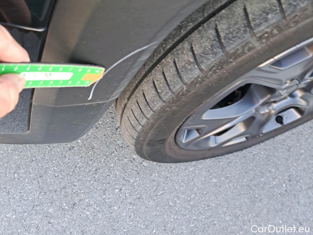 Jeep  Patriot JEEP Renegade / 2014 / 5P / todoterreno 80 Aniversario 1.0G 88kW (120CV) 4x2(SP) #48