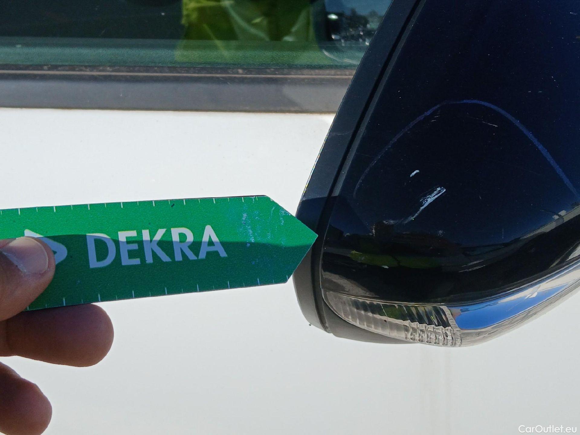  Citroen  C3 CITROEN  / 2016 / 5P / berlina con portón BlueHDi 73KW (100CV) S&S FEEL #35