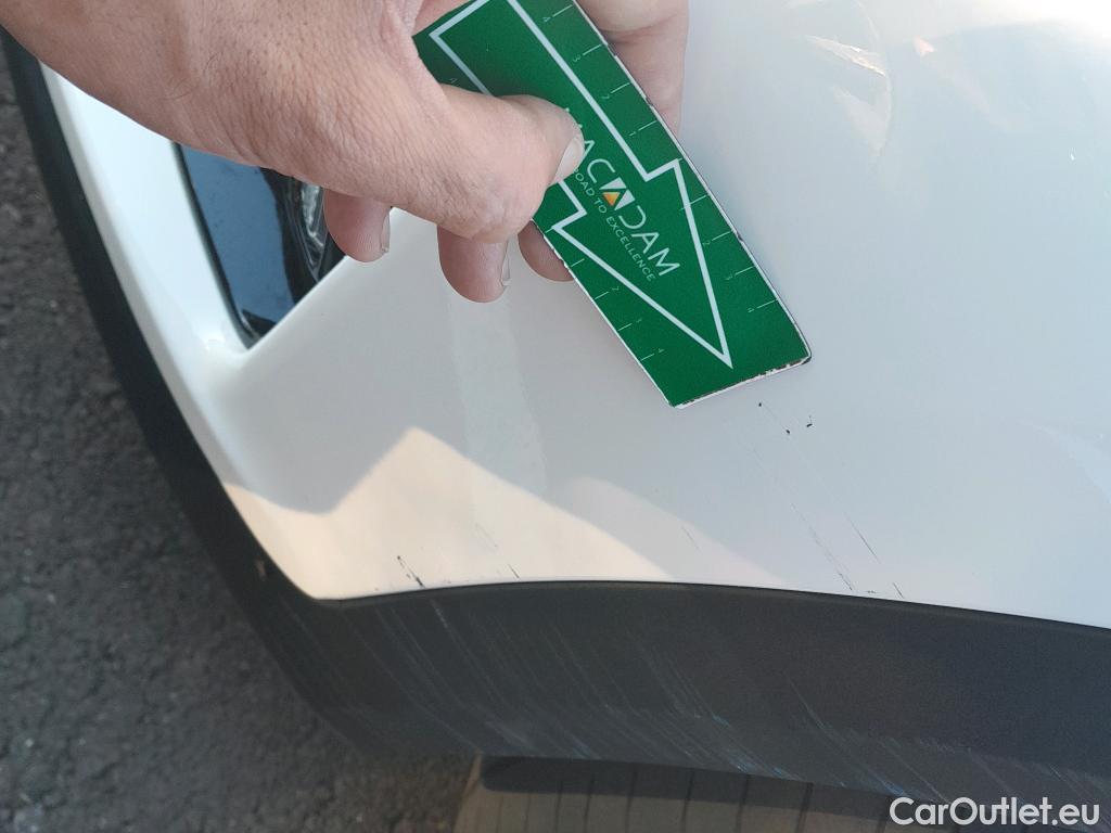  KIA  Niro KIA  / 2019 / 5P / crossover 1.6 GDi PHEV 104kW (141CV) Drive #40