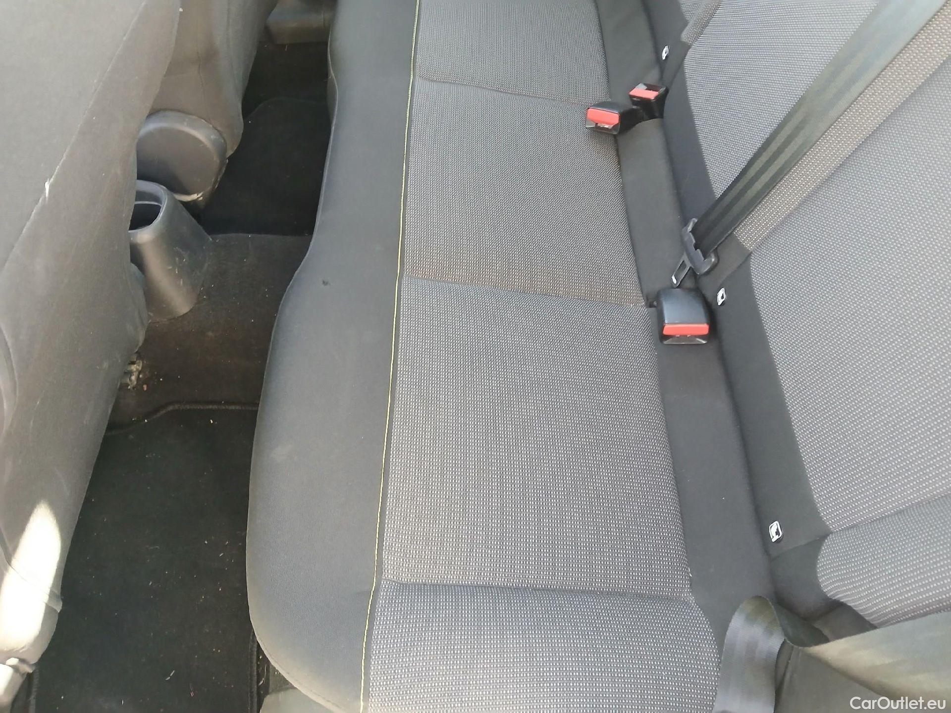  Citroen  C3 CITROEN  / 2016 / 5P / berlina con portón BlueHDi 73KW (100CV) S&S FEEL #5