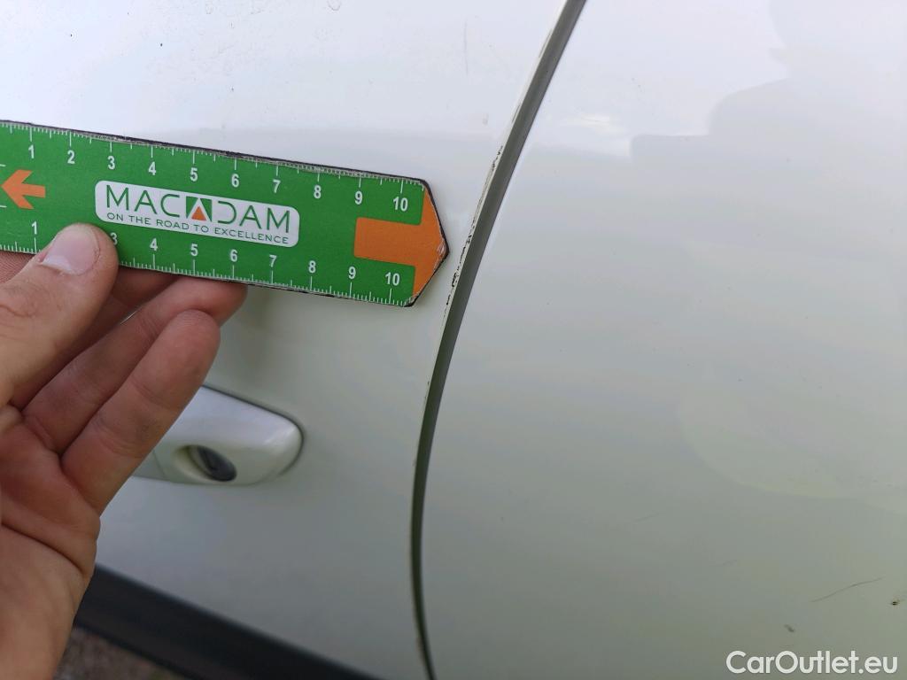  Citroen  C3  Feel 1.5 BlueHDi 100CV MT6 E6d #9