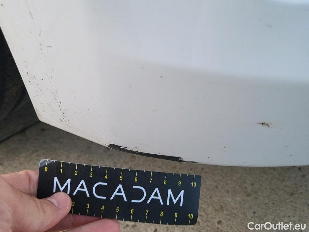  Hyundai   Ioniq HYUNDAI / 2019 / 5P / berlina con portón 1.6 GDI PHEV Tecno DCT #10