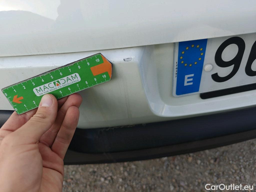  Citroen  C3  Feel 1.5 BlueHDi 100CV MT6 E6d #38