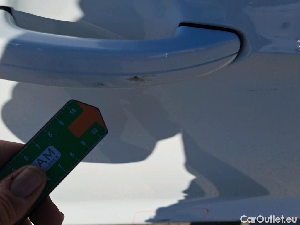  Ford  Kuga FORD  / 2016 / 5P / todoterreno 1.5 EcoBoost 88kW 4x2 Trend+ (CX) #26