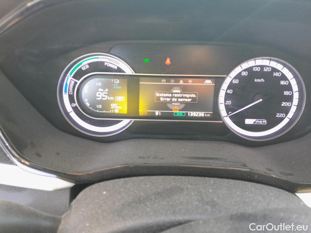  KIA  Niro KIA  / 2019 / 5P / crossover 1.6 GDi PHEV 104kW (141CV) Drive #51