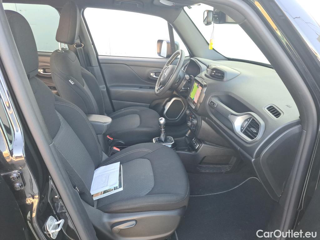 Jeep  Patriot JEEP Renegade / 2014 / 5P / todoterreno 80 Aniversario 1.0G 88kW (120CV) 4x2(SP) #6