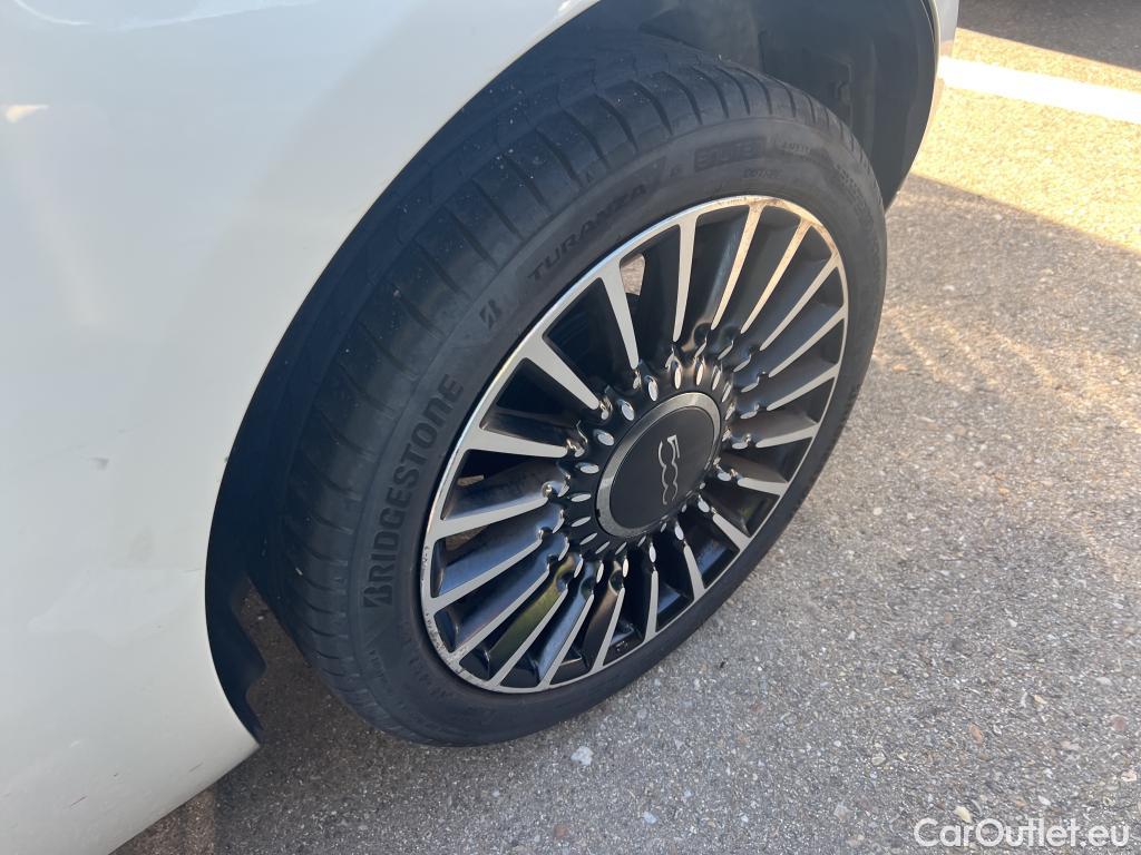  Fiat  500 FIAT  / 2015 / 3P / berlina con portón 1.2 8v 51kW (69CV) Mirror Fleet(SP) #3