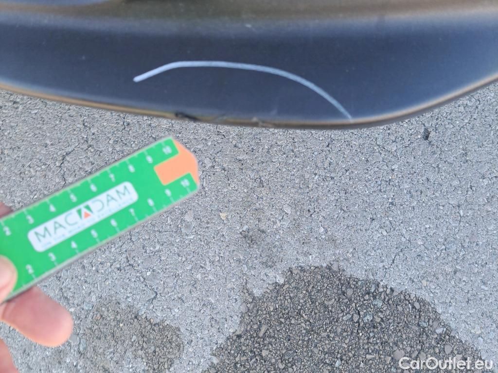 Jeep  Patriot JEEP Renegade / 2014 / 5P / todoterreno 80 Aniversario 1.0G 88kW (120CV) 4x2(SP) #28