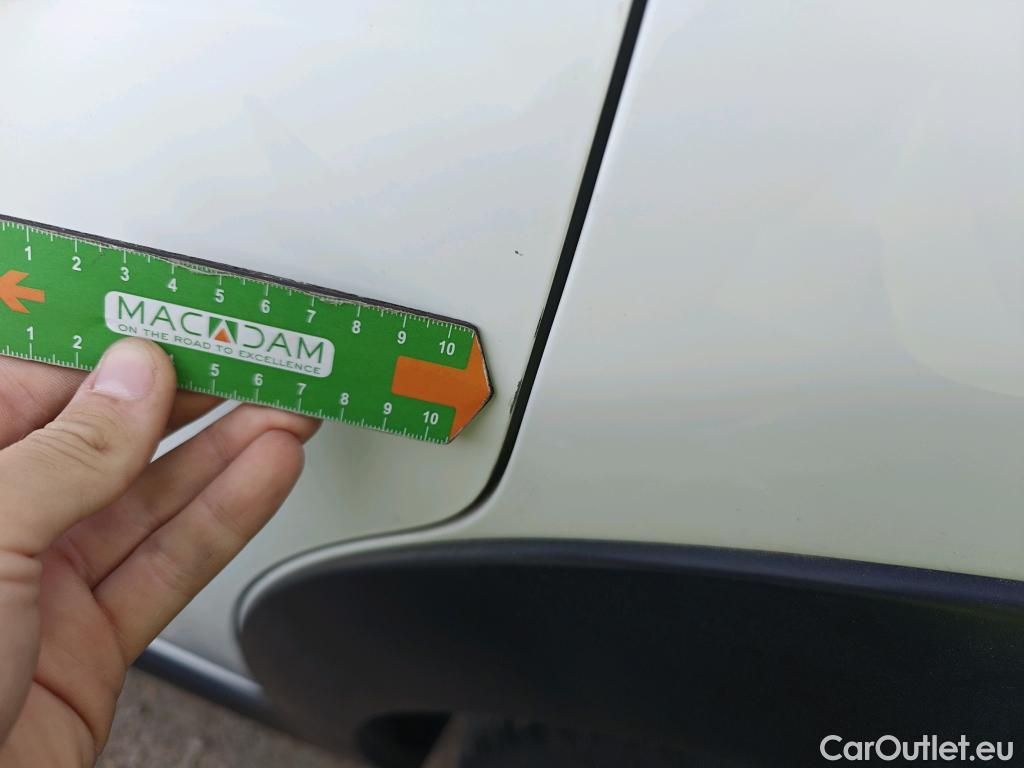  Citroen  C3  Feel 1.5 BlueHDi 100CV MT6 E6d #43