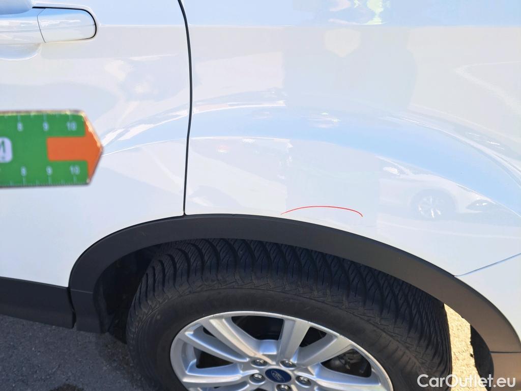  Ford  Kuga FORD  / 2016 / 5P / todoterreno 1.5 EcoBoost 88kW 4x2 Trend+ (CX) #49