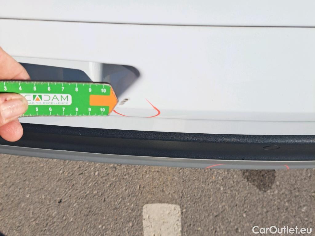  Ford  Kuga FORD  / 2016 / 5P / todoterreno 1.5 EcoBoost 88kW 4x2 Trend+ (CX) #36