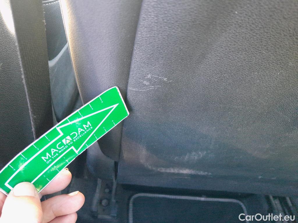  KIA  Niro KIA  / 2019 / 5P / crossover 1.6 GDi PHEV 104kW (141CV) Drive #24