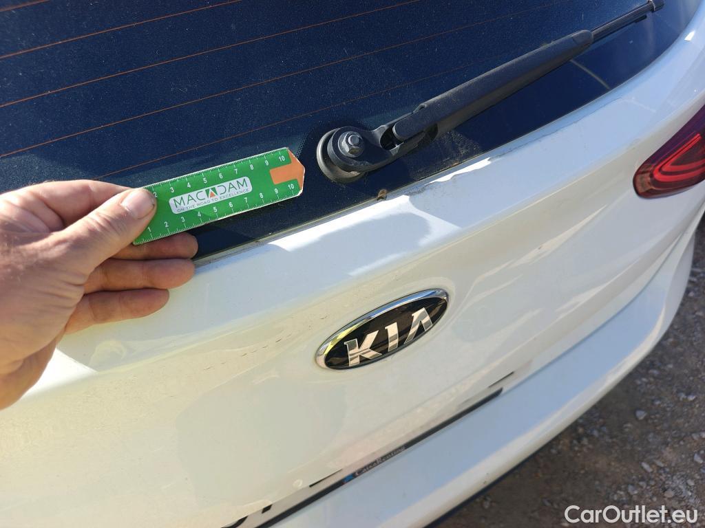  KIA  Cee'd KIA Ceed / 2018 / 5P / berlina con portón 1.0 T-GDi 74kW (100CV) Drive (CX) #33