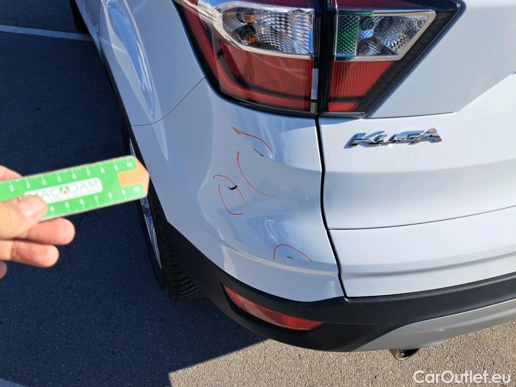  Ford  Kuga FORD  / 2016 / 5P / todoterreno 1.5 EcoBoost 88kW 4x2 Trend+ (CX) #9