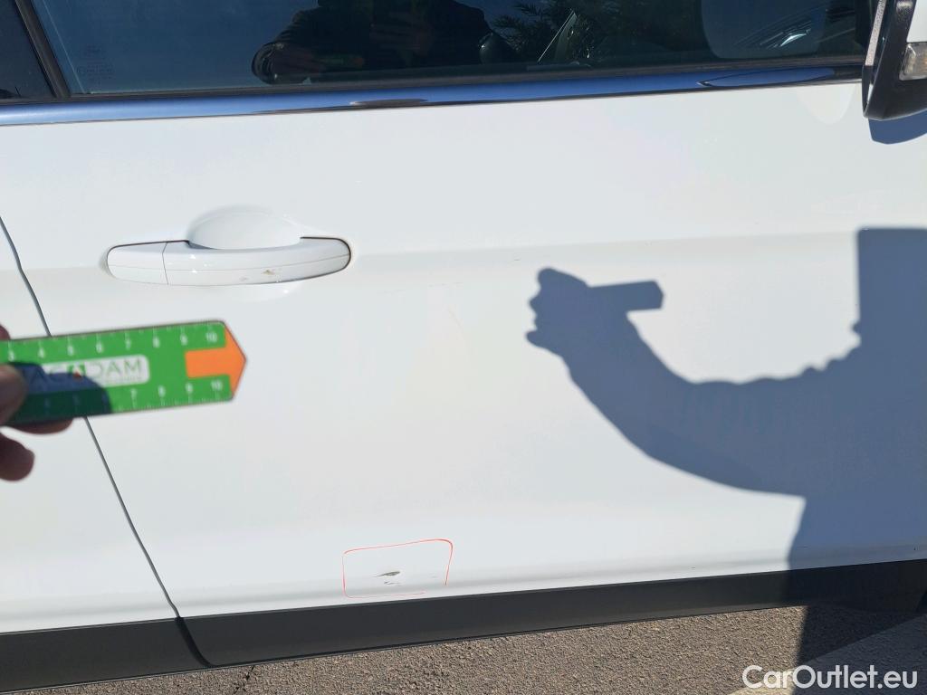  Ford  Kuga FORD  / 2016 / 5P / todoterreno 1.5 EcoBoost 88kW 4x2 Trend+ (CX) #1