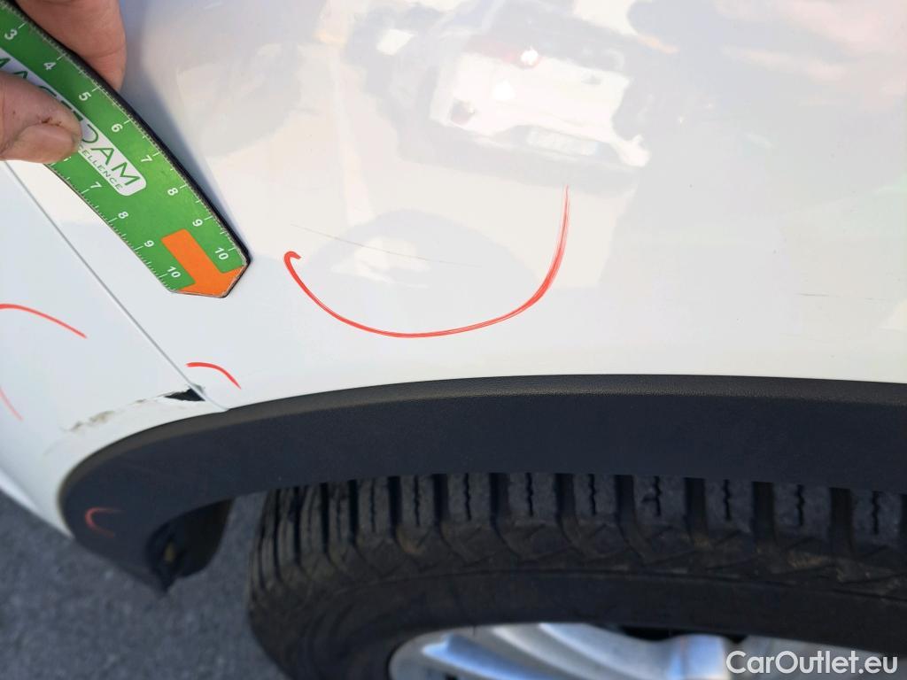  Ford  Kuga FORD  / 2016 / 5P / todoterreno 1.5 EcoBoost 88kW 4x2 Trend+ (CX) #48