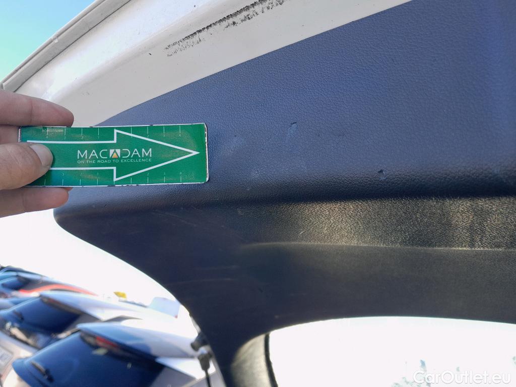  KIA  Niro KIA  / 2019 / 5P / crossover 1.6 GDi PHEV 104kW (141CV) Drive #38