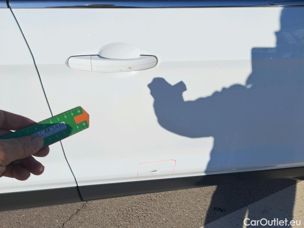  Ford  Kuga FORD  / 2016 / 5P / todoterreno 1.5 EcoBoost 88kW 4x2 Trend+ (CX) #25