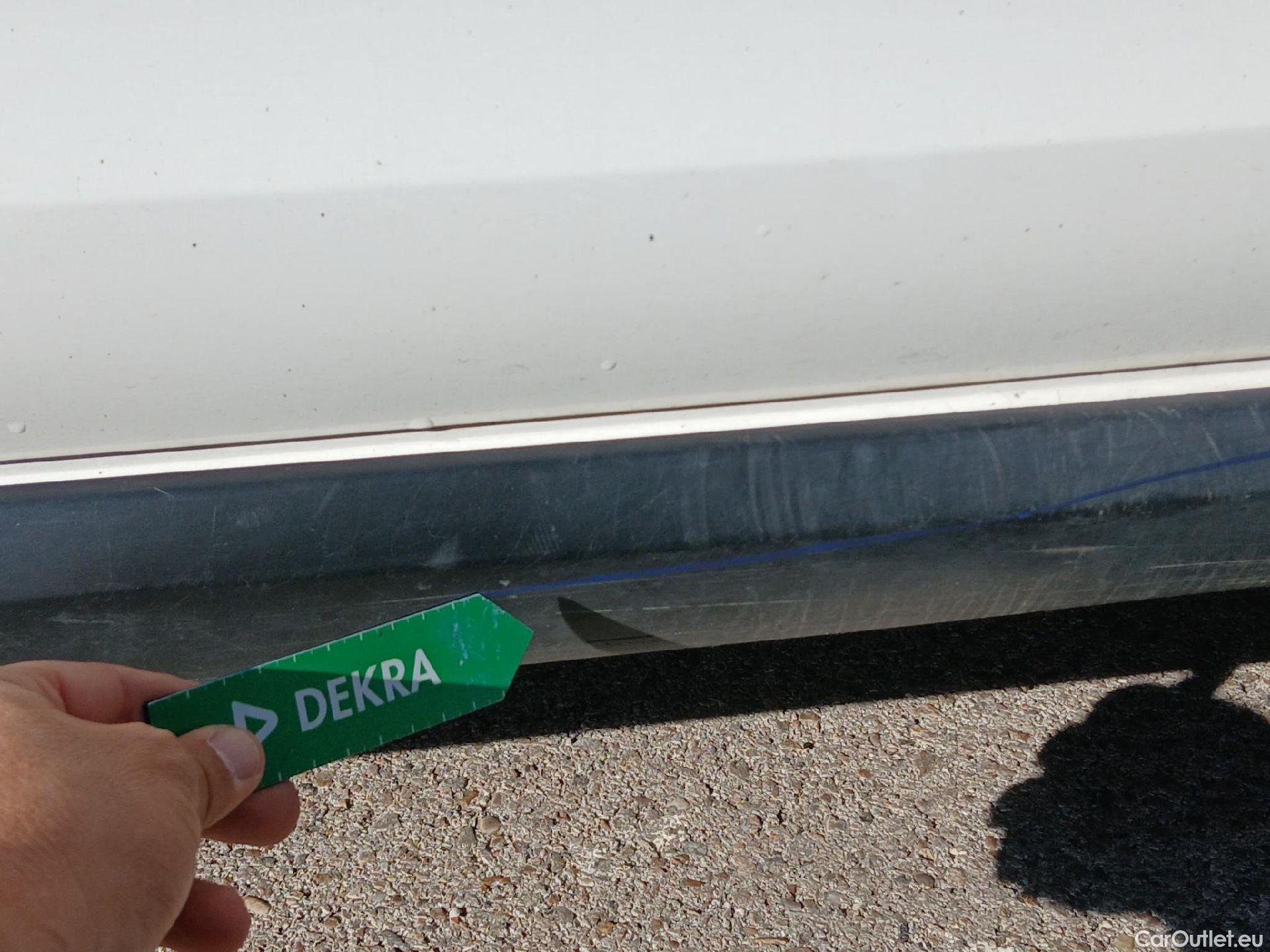  Citroen  C3 CITROEN  / 2016 / 5P / berlina con portón BlueHDi 73KW (100CV) S&S FEEL #33