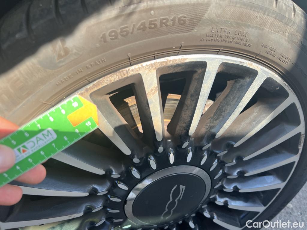  Fiat  500 FIAT  / 2015 / 3P / berlina con portón 1.2 8v 51kW (69CV) Mirror Fleet(SP) #6