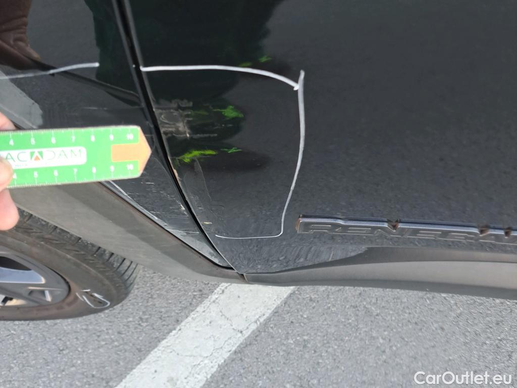 Jeep  Patriot JEEP Renegade / 2014 / 5P / todoterreno 80 Aniversario 1.0G 88kW (120CV) 4x2(SP) #8