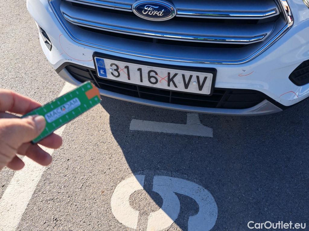  Ford  Kuga FORD  / 2016 / 5P / todoterreno 1.5 EcoBoost 88kW 4x2 Trend+ (CX) #23