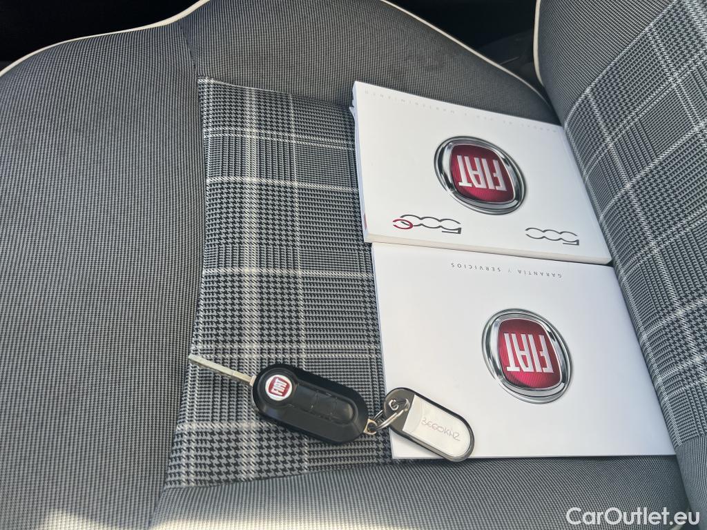  Fiat  500 FIAT  / 2015 / 3P / berlina con portón 1.2 8v 51kW (69CV) Mirror Fleet(SP) #1