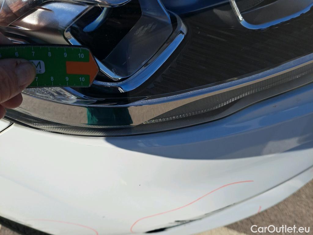  Ford  Kuga FORD  / 2016 / 5P / todoterreno 1.5 EcoBoost 88kW 4x2 Trend+ (CX) #44