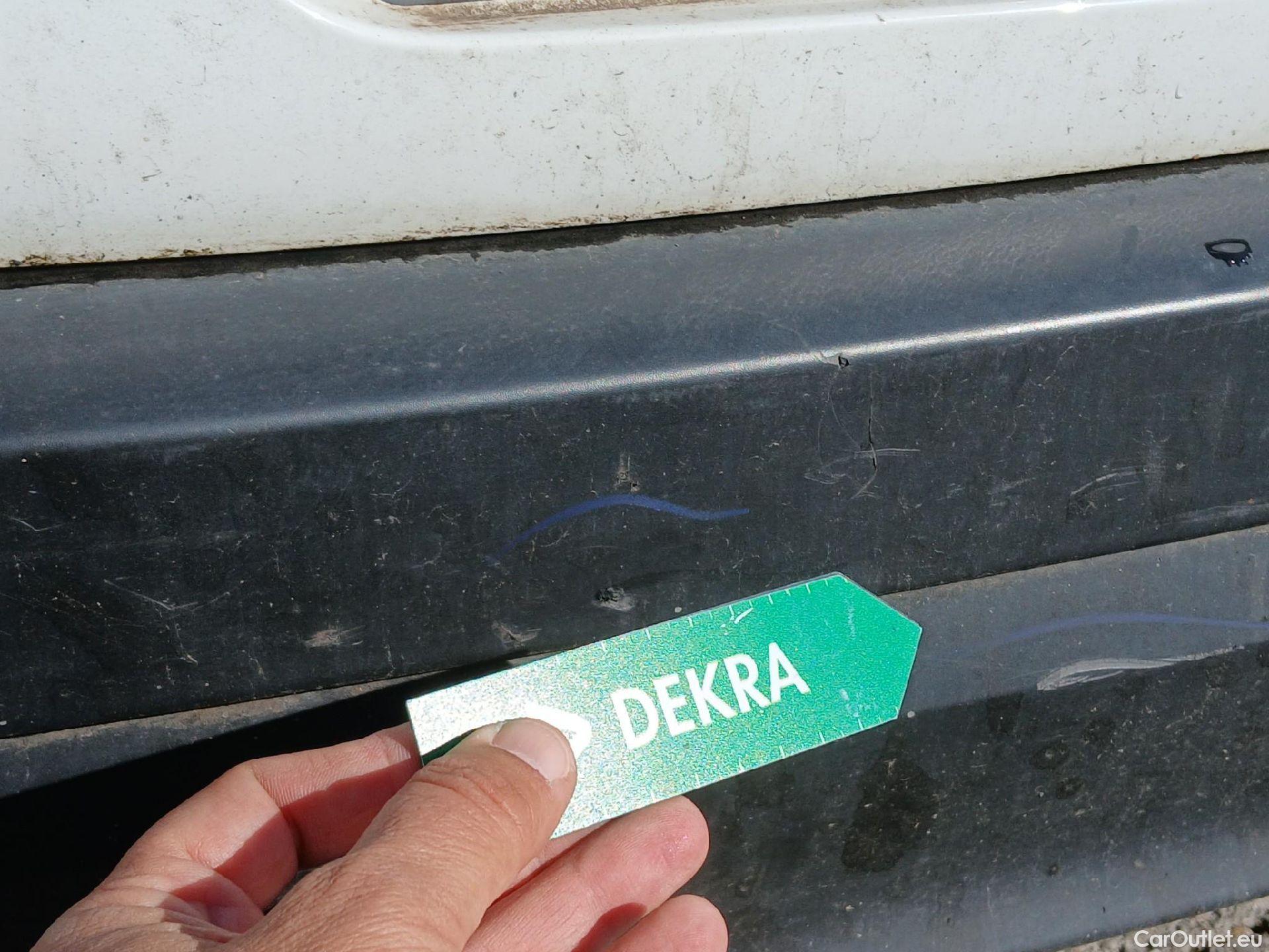  Citroen  C3 CITROEN  / 2016 / 5P / berlina con portón BlueHDi 73KW (100CV) S&S FEEL #31