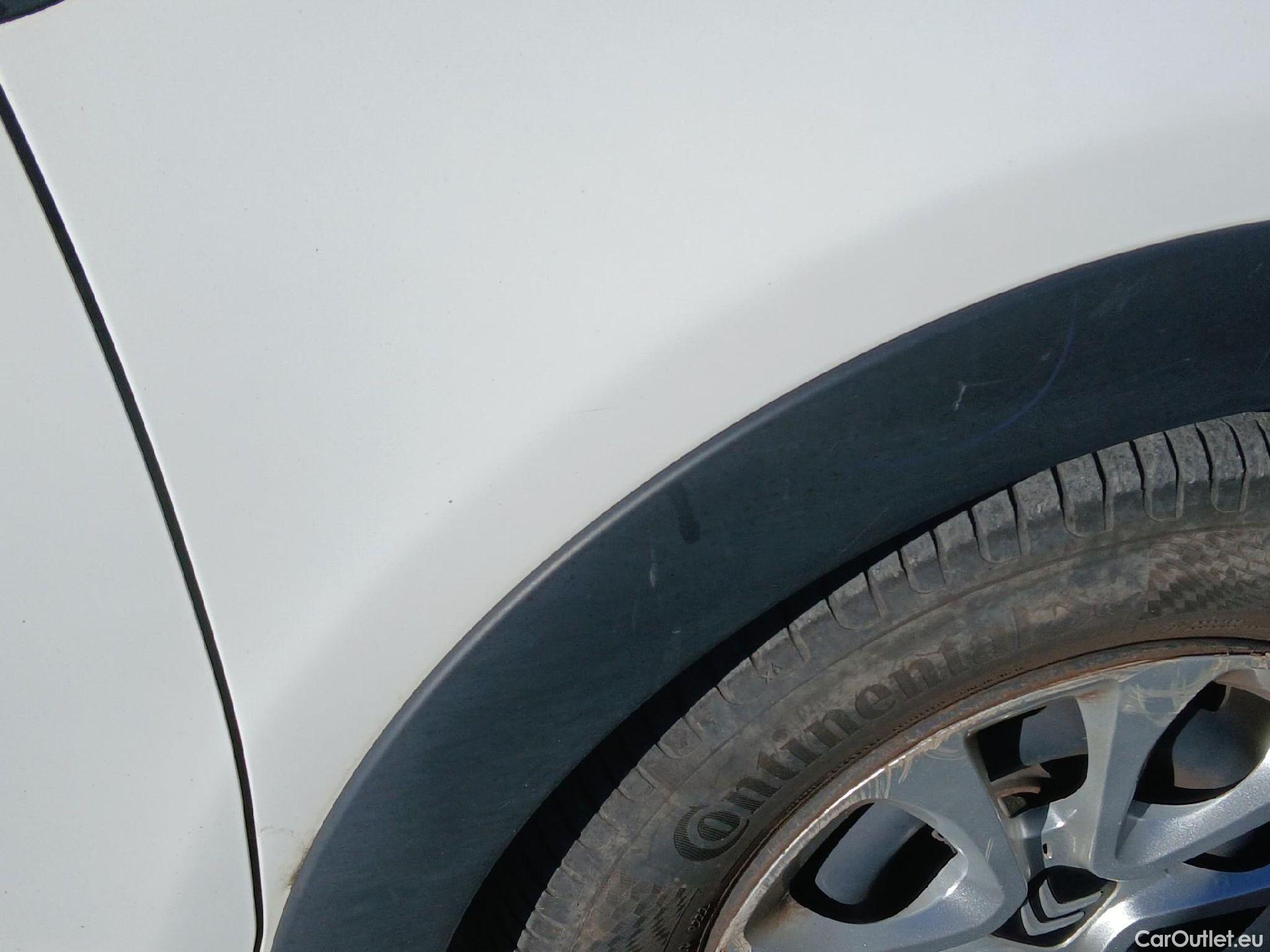  Citroen  C3 CITROEN  / 2016 / 5P / berlina con portón BlueHDi 73KW (100CV) S&S FEEL #36