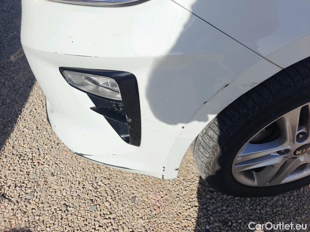  KIA  Cee'd KIA Ceed / 2018 / 5P / berlina con portón 1.0 T-GDi 74kW (100CV) Drive (CX) #20