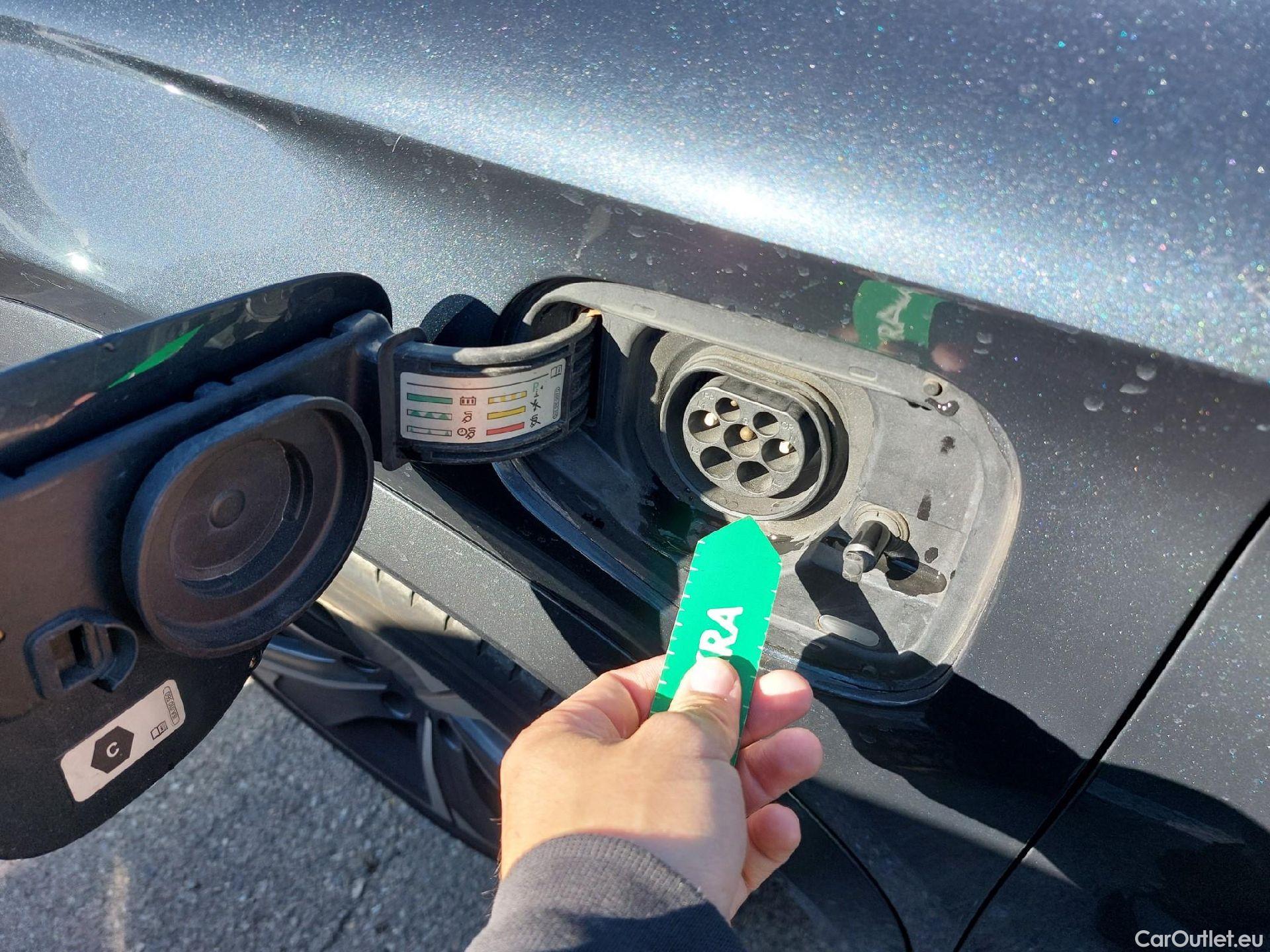  Cupra  Formentor CUPRA  / 2020 / 5P / todoterreno 1.4 e-Hybrid 150kW (204 CV) DSG (AC) #4