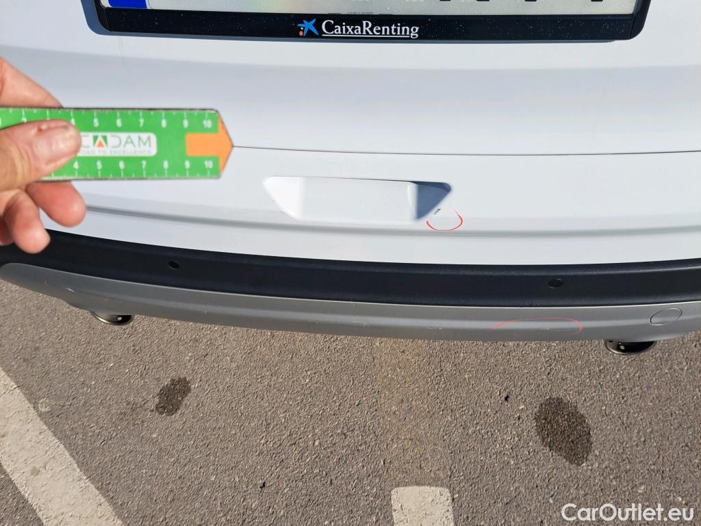  Ford  Kuga FORD  / 2016 / 5P / todoterreno 1.5 EcoBoost 88kW 4x2 Trend+ (CX) #35