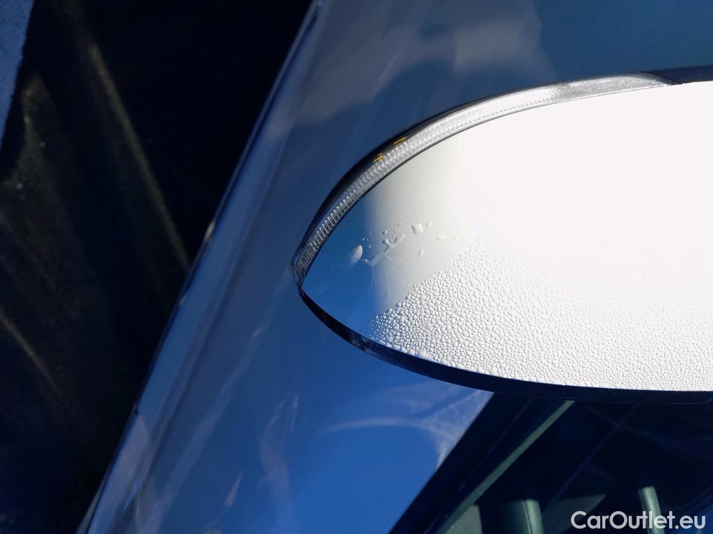  KIA  Niro KIA  / 2019 / 5P / crossover 1.6 GDi PHEV 104kW (141CV) Drive #43