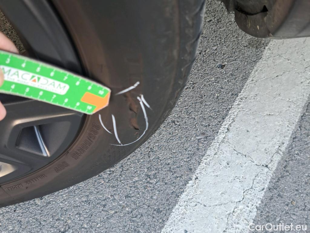 Jeep  Patriot JEEP Renegade / 2014 / 5P / todoterreno 80 Aniversario 1.0G 88kW (120CV) 4x2(SP) #6