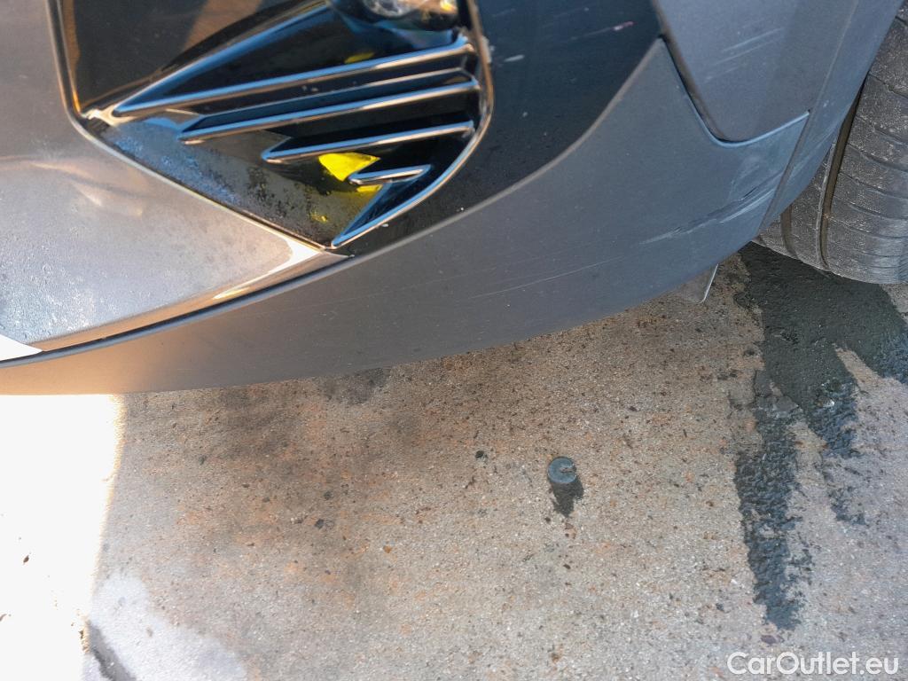  Peugeot  2008 PEUGEOT  / 2019 / 5P / todoterreno Allure Pack Puretech 130 S&S EAT8 (AC2) #20