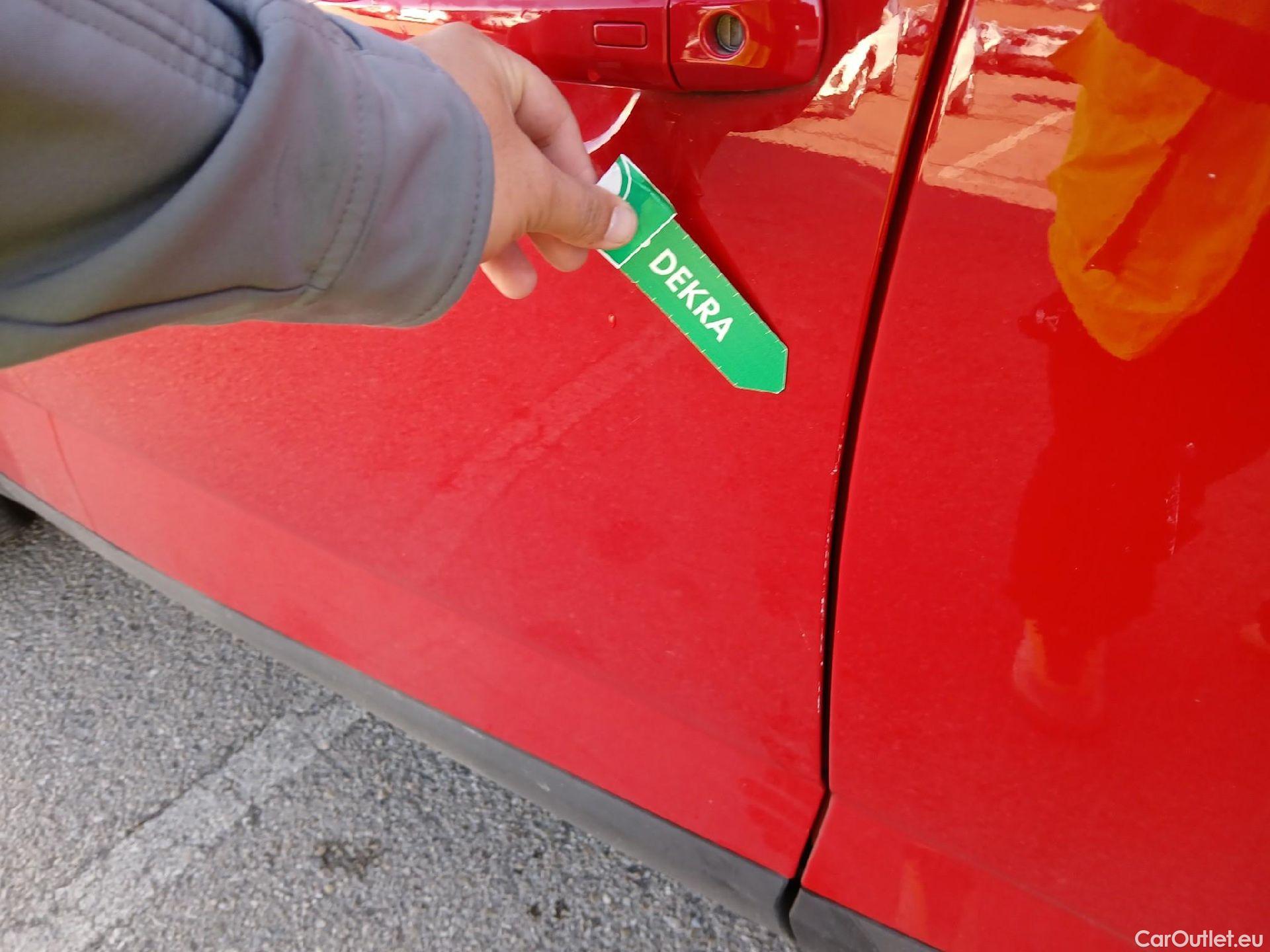 Nissan  Qashqai NISSAN  / 2021 / 5P / todoterreno DIG-T 116kW mHEV Xtronic N-Connecta #9