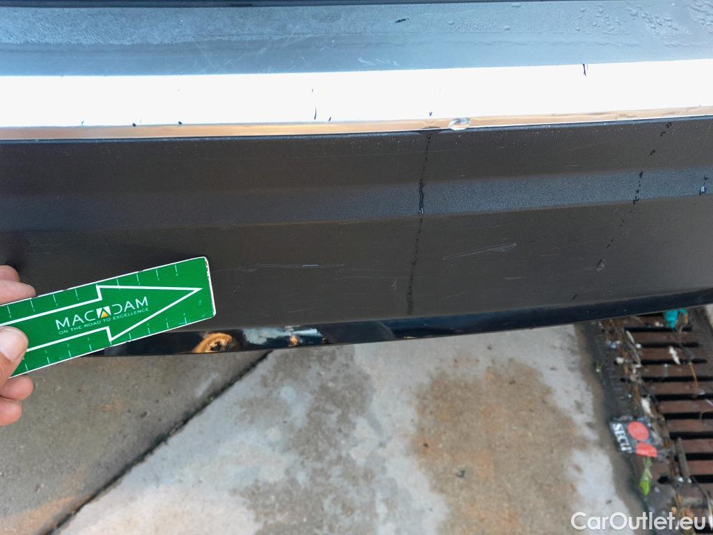  Peugeot  2008 PEUGEOT  / 2019 / 5P / todoterreno Allure Pack Puretech 130 S&S EAT8 (AC2) #16